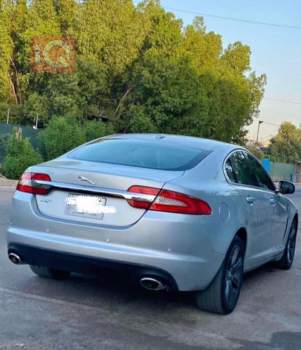 جاگوار XF